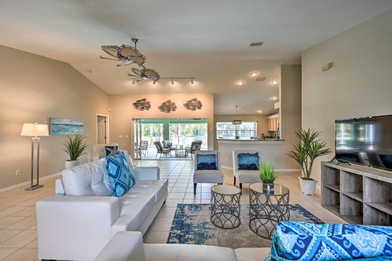 Pet-Friendly Escape With Dock And Kayaks In Cape Coral Villa Eksteriør billede
