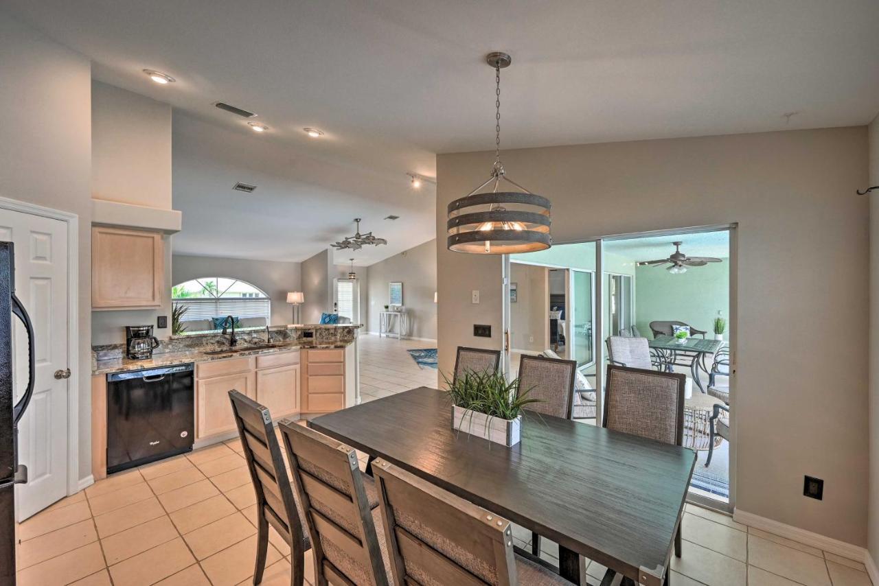 Pet-Friendly Escape With Dock And Kayaks In Cape Coral Villa Eksteriør billede